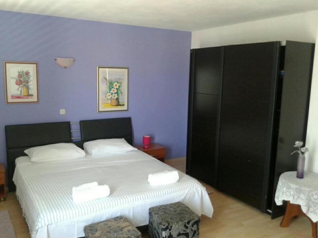 Apartments Magda Супетар Екстериор снимка