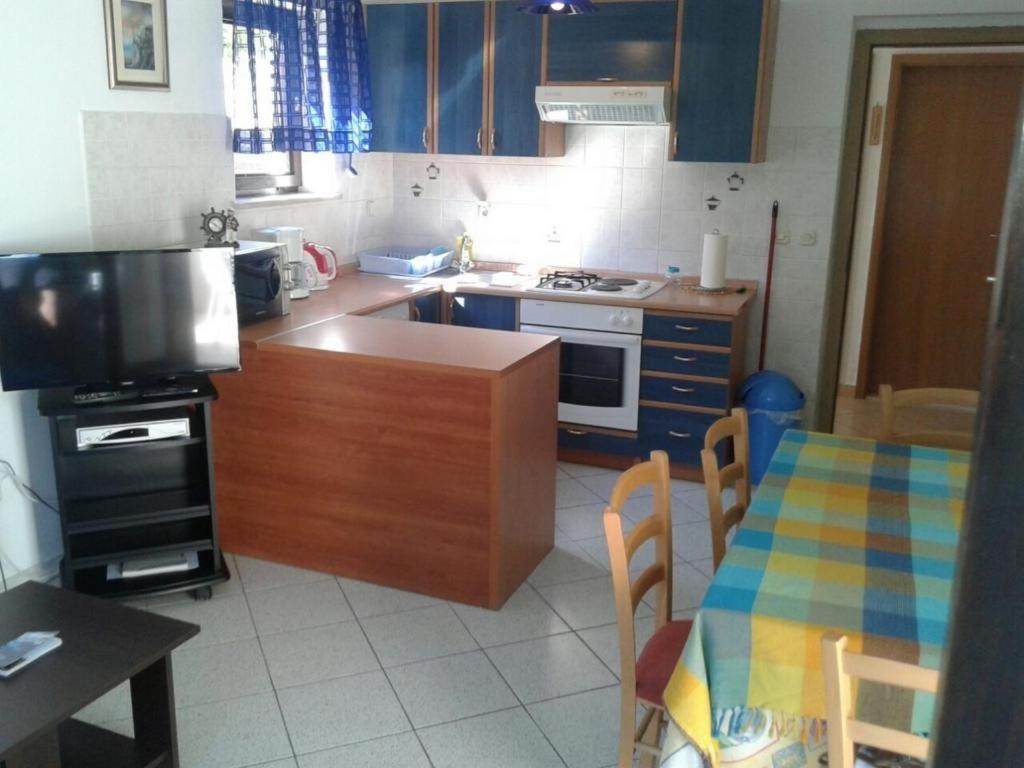 Apartments Magda Супетар Екстериор снимка