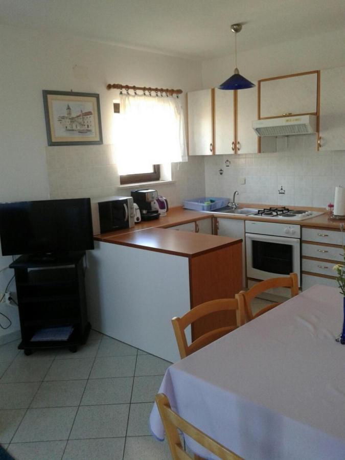 Apartments Magda Супетар Екстериор снимка