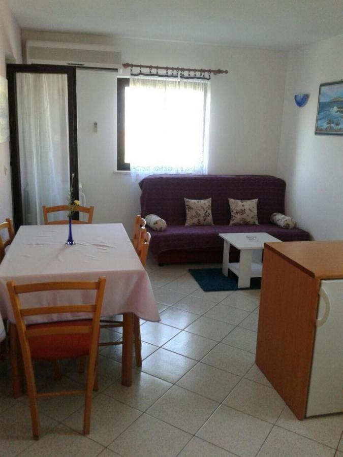 Apartments Magda Супетар Екстериор снимка